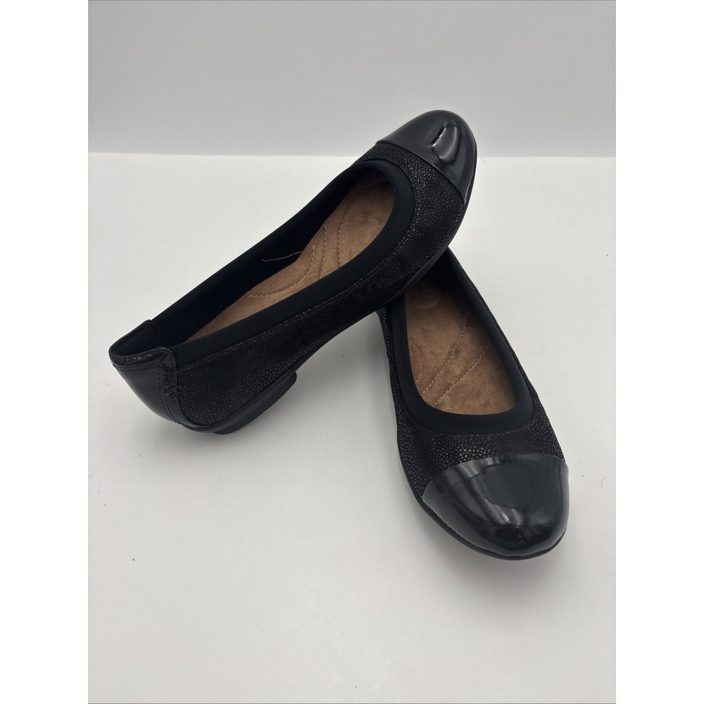 Clarks Artisan Women's Black Patent Leather Cap Toe‎ Ballet Flats Slip-On  7M